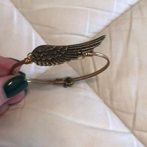 Wing bracelet